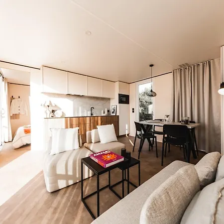 مكان تخييم Rcn Les Collines De