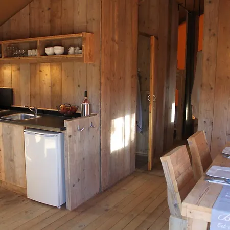 Rcn Les Collines De 4*