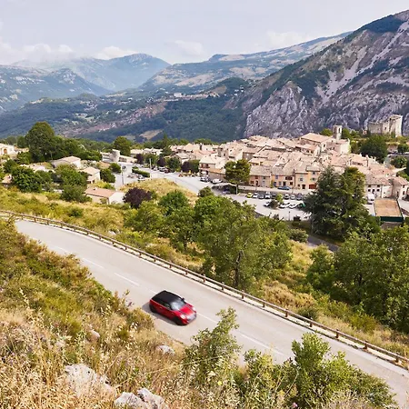 Rcn Les Collines De Camping 4*