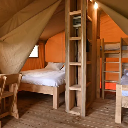 Campsite Rcn Les Collines De 4*