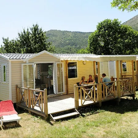 Rcn Les Collines De Campsite 4*