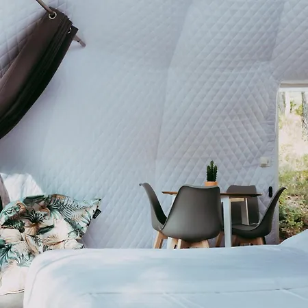 Rcn Les Collines De 4*