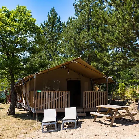 Rcn Les Collines De Campsite 4*